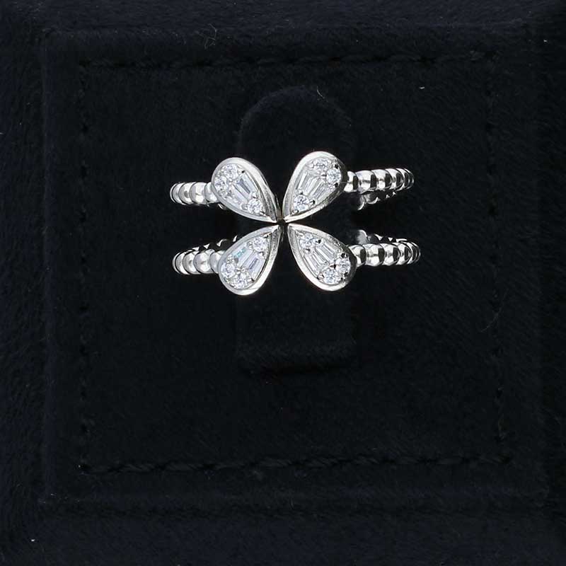 Sterling Silver 925 Flower Shaped Solitaires Ring - FKJRNSLU2014