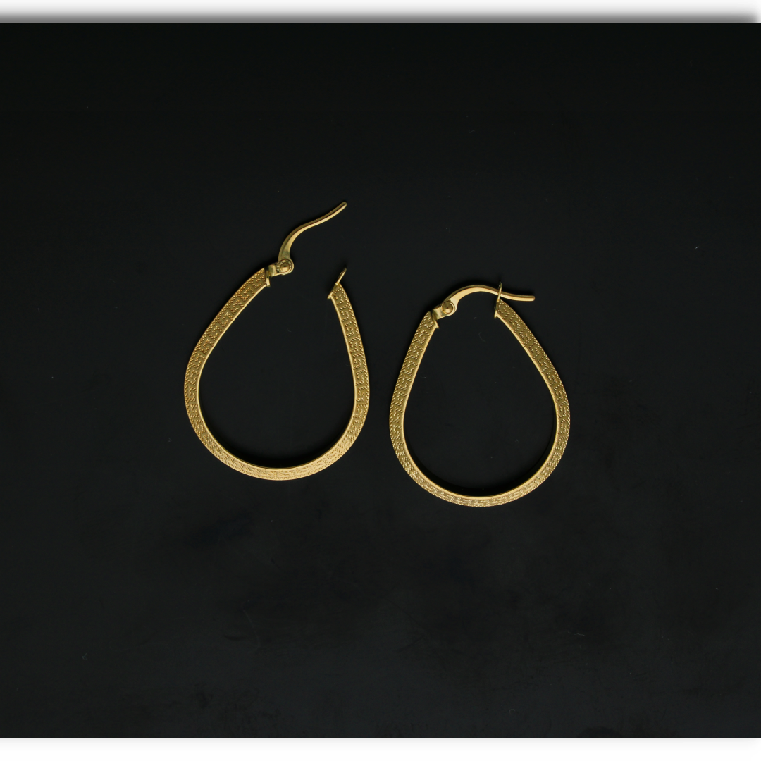 Gold Oval Hoop Earrings 18KT - FKJERN18KU6418